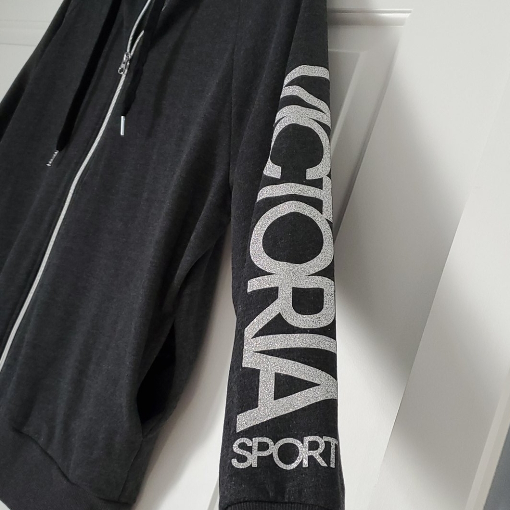 NWOT...VICTORIA SECRET SPORT  hoodie! - Picture 3 of 5
